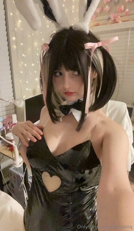 llampinq model sexy galleries