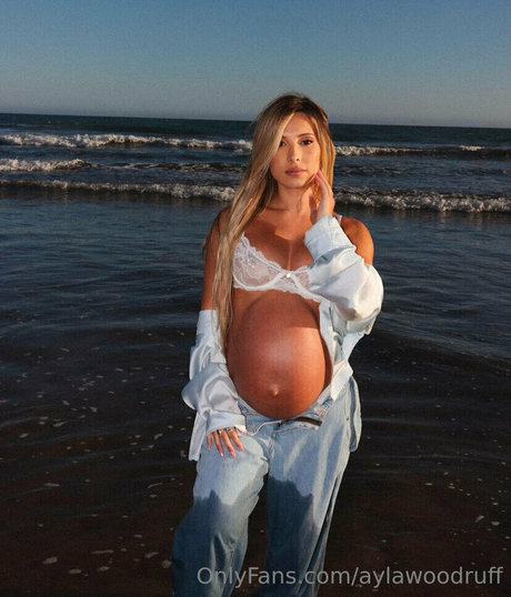 aylawoodruff perfect actress photo