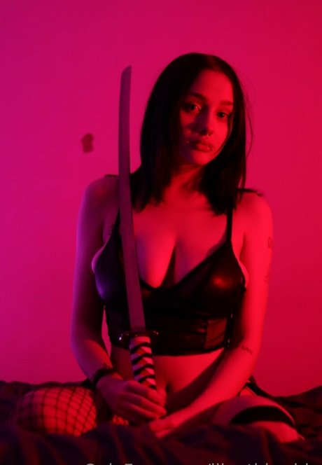 Lilgothbarbie hd actress picture