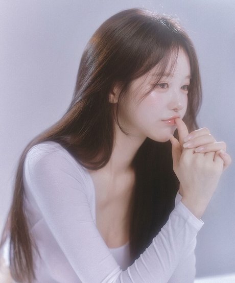 Uzaa high quality pornstar pictures