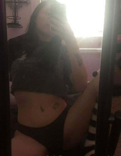 vampviolet naked star photos