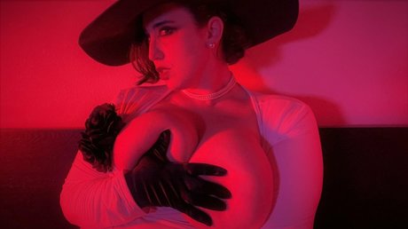 kitty leroux00 model nude picture