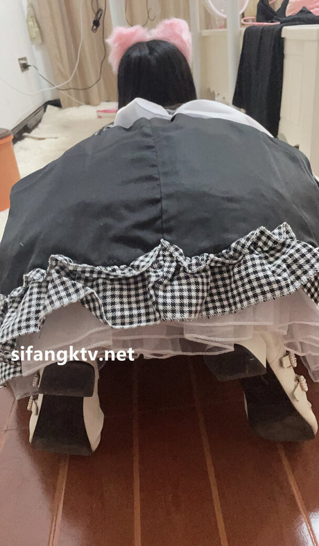 hujiaozi33 erotic model picture