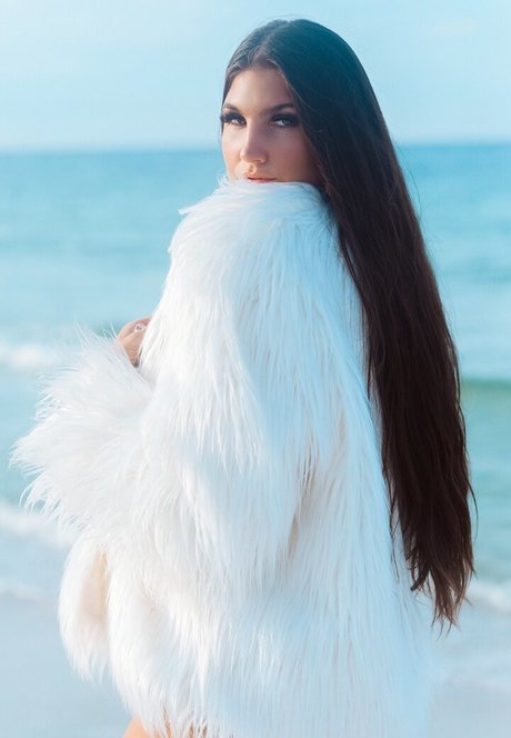 Kortni Gilson pornstar top pictures