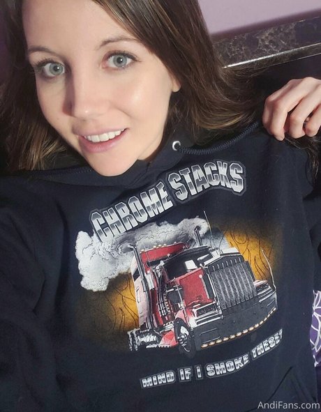 lesbian kissing onlyfans hot nude picture