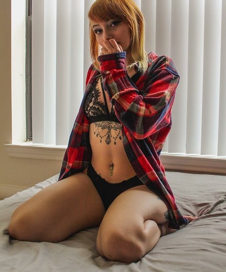 Brooke Ogden model hot img