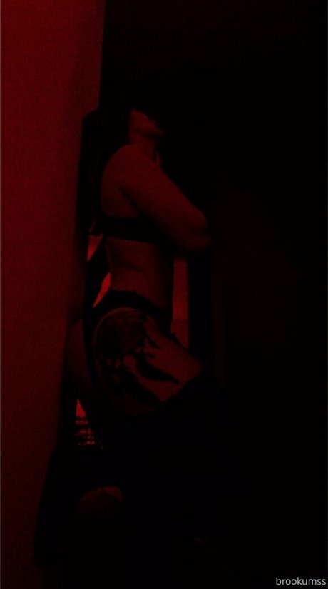 Brooke Ogden pornstar high quality pictures