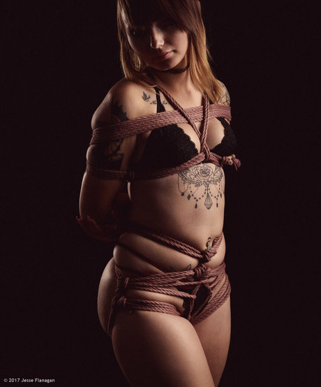 Brooke Ogden beautiful actress photos