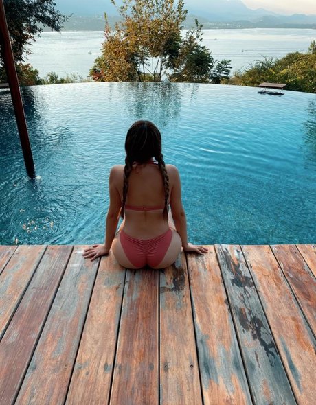 blonde cum onlyfans top galleries