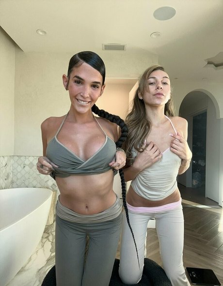 gibneylilah pornographic actress img