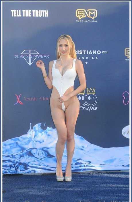 kittyddollfans hot model pics