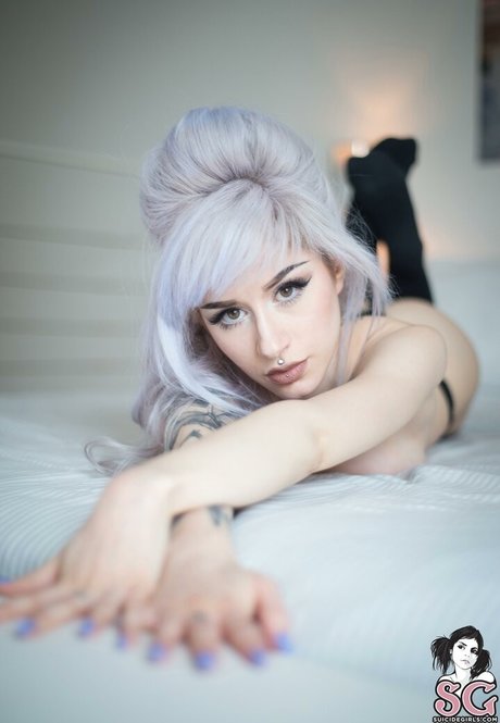 Jinni SG nudes pornstar images