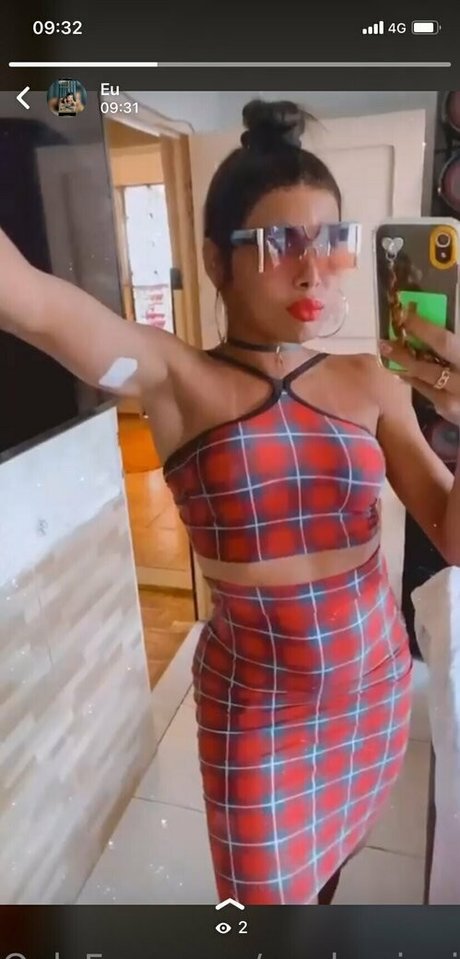 paulaminaj model hot image