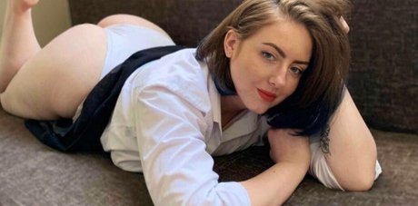 Sweet Buns pretty pornstar gallery