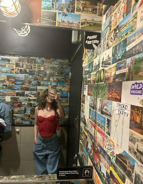 sweetbutsavvy art model photos