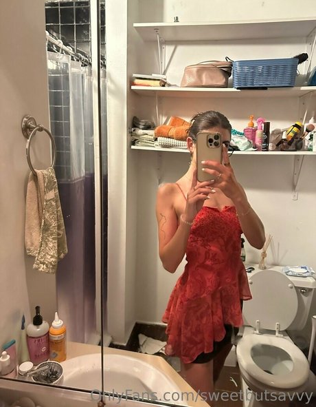 sweetbutsavvy sexy model pic