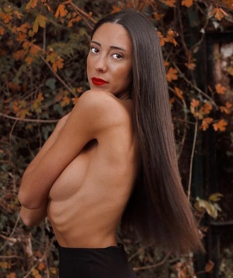 Ane Amundarain exclusive model galleries