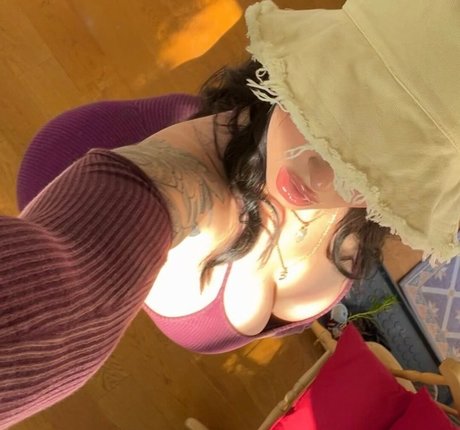 Laney Baby art star galleries