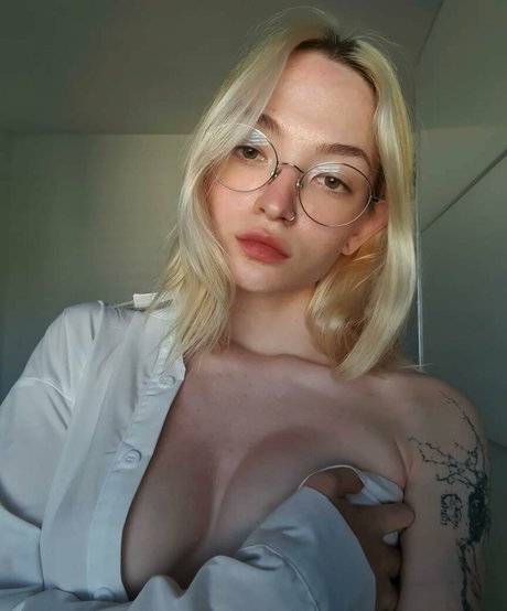 akchoriii pornstar nude pics