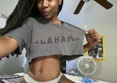 sexy mature onlyfans pornographic image