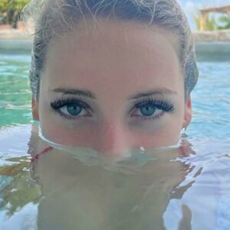 Bethystory pornstar free img