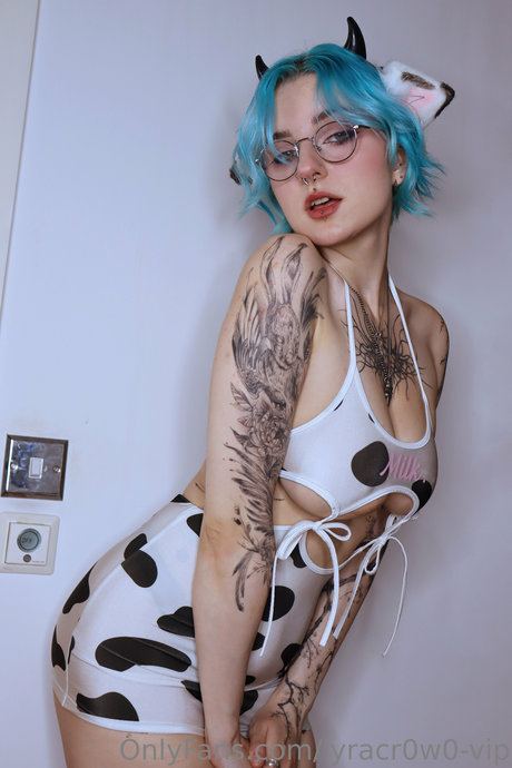 mom daughter onlyfans adult pics