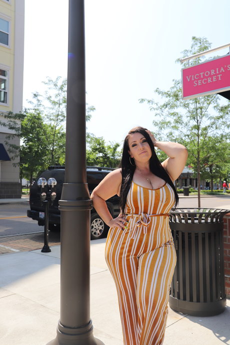 Amber Nova naked actress archive