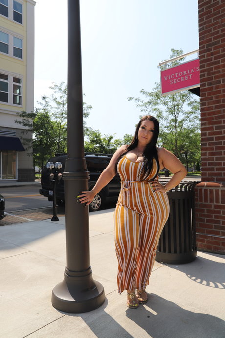 thick mature onlyfans art porn img