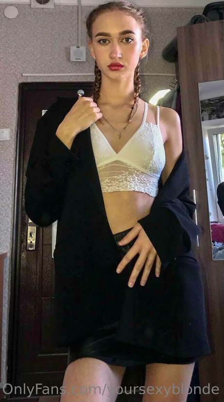 Your sexy blonde_ pornstar hot picture