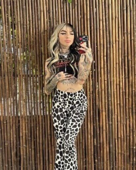 Cruella Morgan xxx model photo