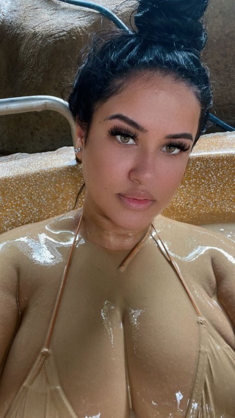 Hanaa Elshayeb hd model image