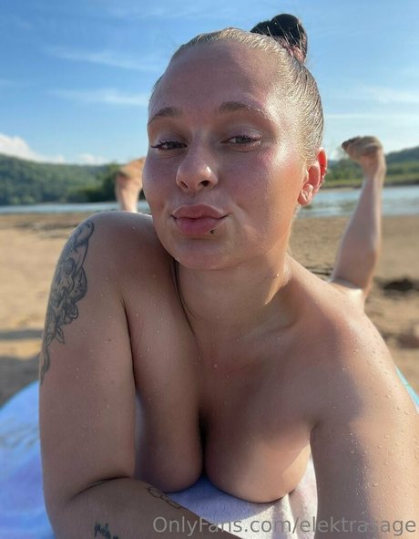 Sage Lux Sagelux model hot photo