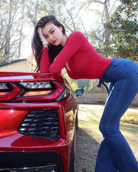 giant onlyfans nudes img