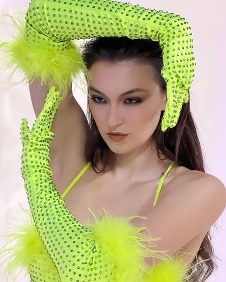 Rachel Michelle perfect star pictures