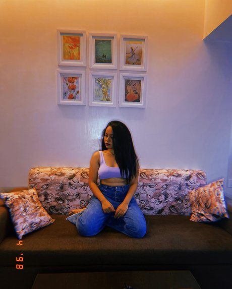 Estcy exclusive actress gallery