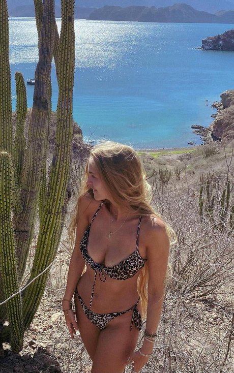 asian top onlyfans beautiful naked image