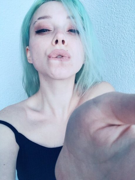 Malvinamoney model nude archive