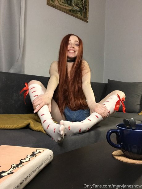 Malvinamoney naked model image