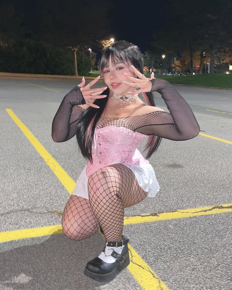 Sugashi_ model naked image