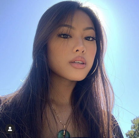 Gabby Hua_ beautiful star pictures