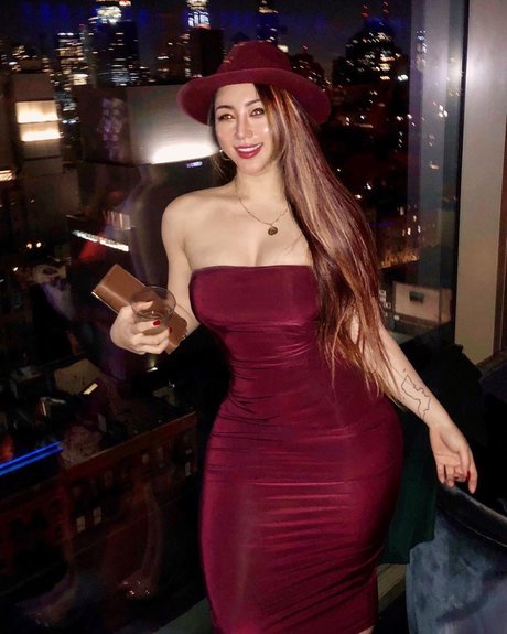 light onlyfans free nude picture