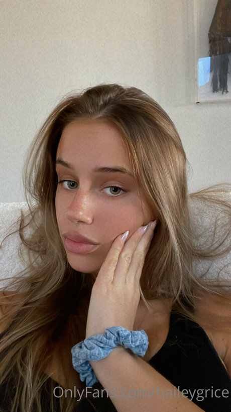 Hailey Grice model exclusive img