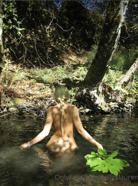 Kelly Lauren art model pics