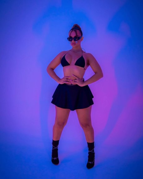 Camila Bernal hd star photo