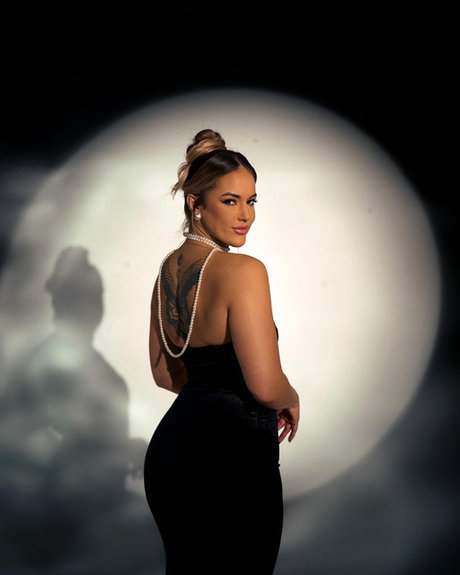 Marissa Dubois_ model beautiful image