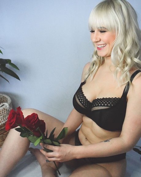 Saterra_ sex pornstar gallery