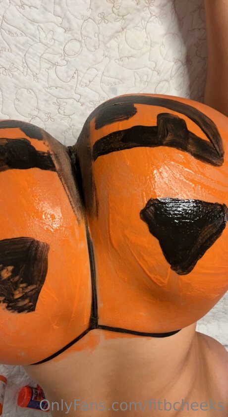 Fitbuttcheek Fitbc naked actress photo