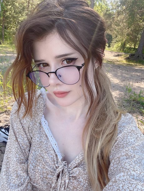 Fraulein Milk erotic pornstar img