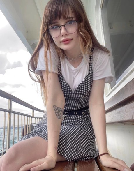 Fraulein Milk star hd photos