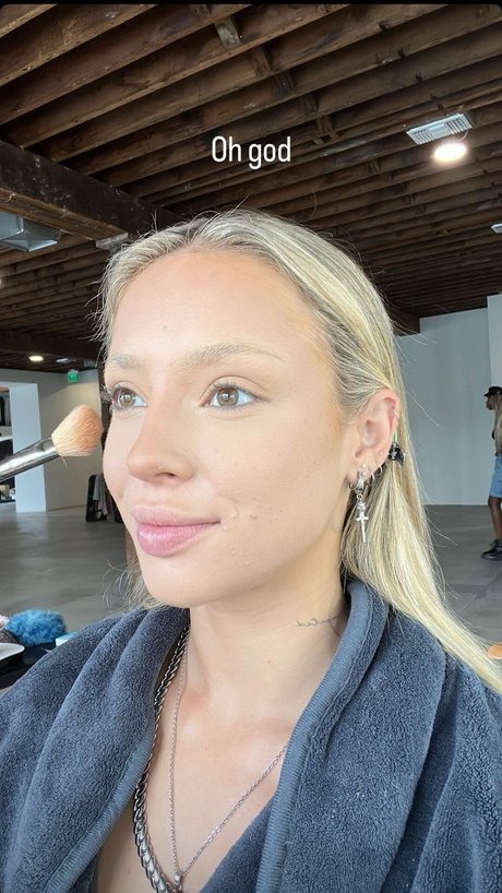 Charly Jordan star beautiful pic